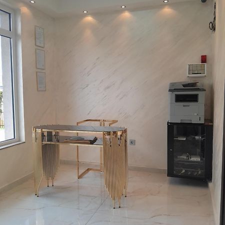 Hotel Victoria Lukavica Ngoại thất bức ảnh