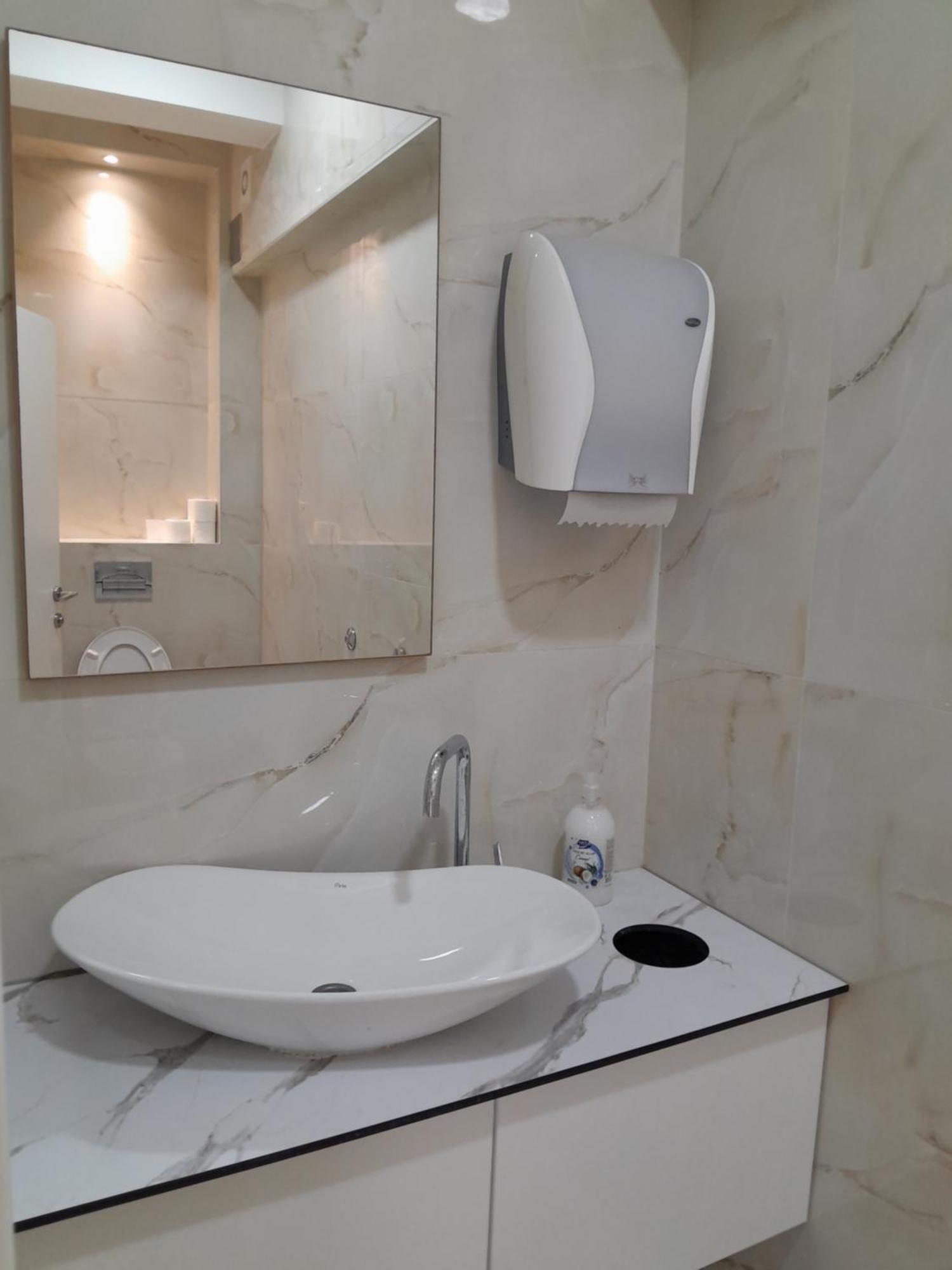 Hotel Victoria Lukavica Ngoại thất bức ảnh