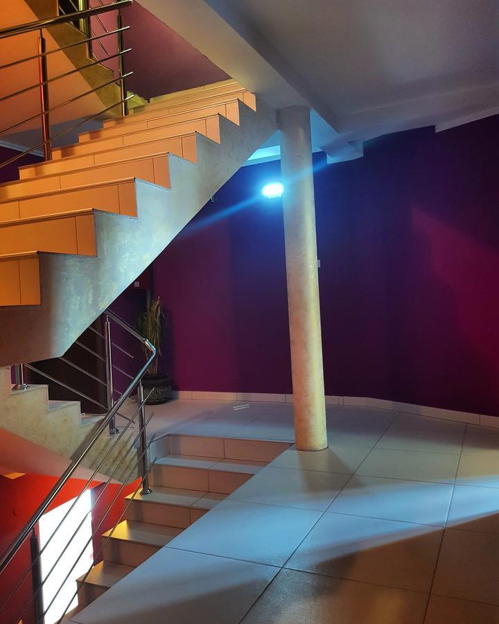 Hotel Victoria Lukavica Ngoại thất bức ảnh