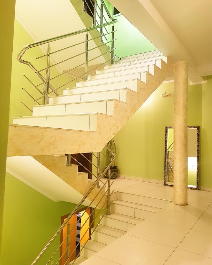 Hotel Victoria Lukavica Ngoại thất bức ảnh